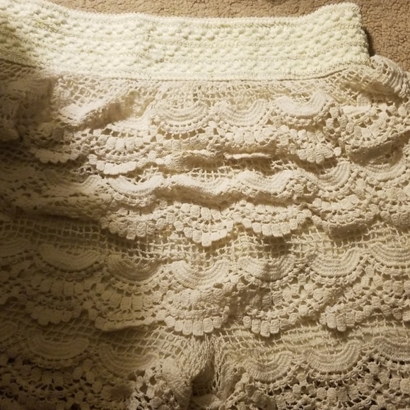 Shorts - Picture 4 of 5